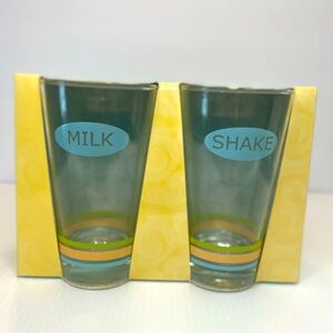 NIB/NWT Starbucks MILK SHAKE Drinking Glass Set